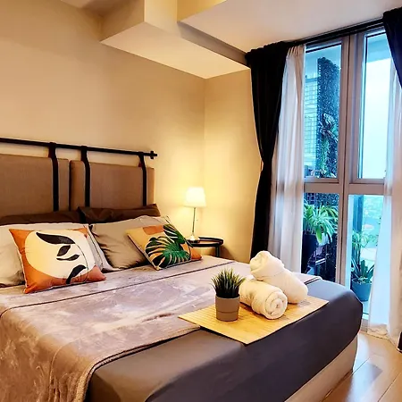 7U Uptown Parksuites Cozy Hidden Gem Near Mitsukoshi & Uptown Mall Free Parking With Washer